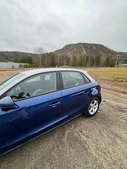 Audi A1 4 of 30
