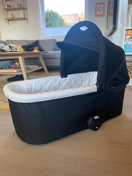 Baby jogger deluxe outlet pram lift