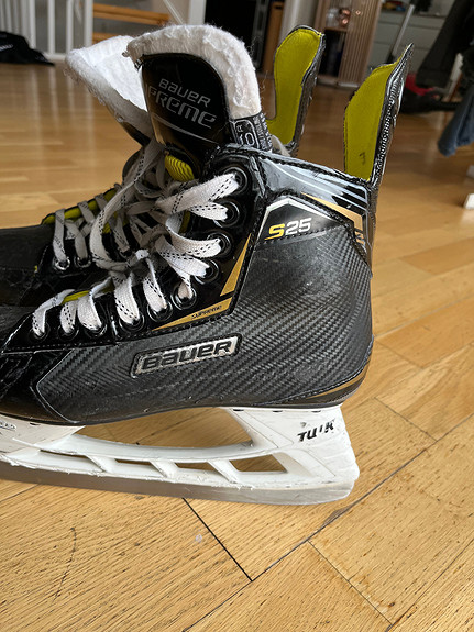 Bauer supreme outlet s25