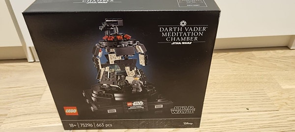 NY Lego Star Wars 75296 Darth Vader Meditation Chamber Diorama