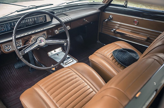 Oldsmobile Cutlass 18 of 22