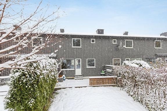 DNB Eiendom v/ Amalie Barseth har gleden av å presentere Bokfinkvegen 40!