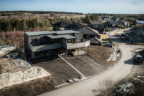 Fra eiendommen er det gang- og sykkelavstand til Helgeroa
