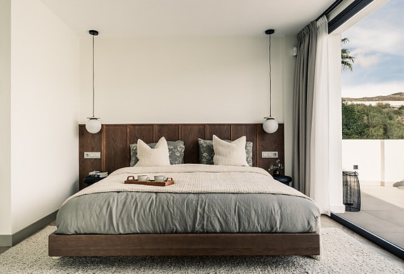 En megler med gode referanser - SPANIA1.no