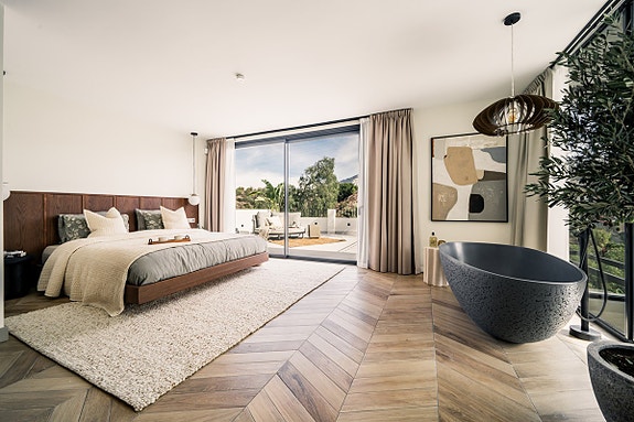 En megler med gode referanser - SPANIA1.no