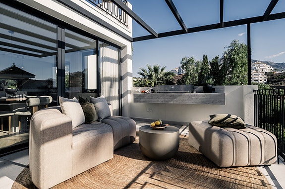 En megler med gode referanser - SPANIA1.no