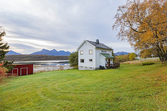 Velkommen til Engeløyveien 660 - Presentert av Eiendomsmegler1 Nord-Norge