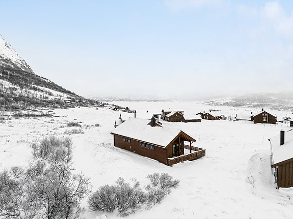 Velkommen til Øvre Jorde 11, en eiendom presentert av EiendomsMegler 1 Fjellmegleren!