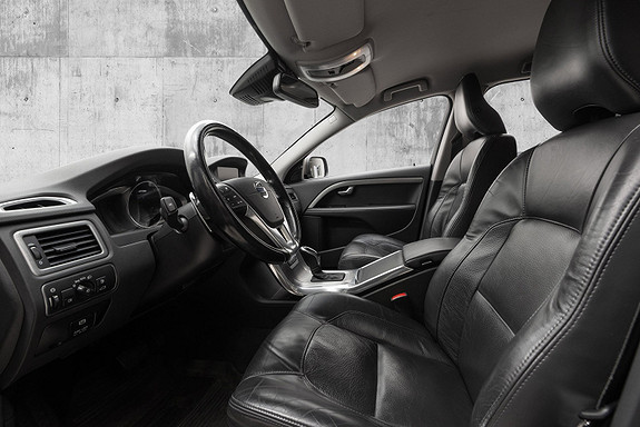 2014 Volvo XC70 D4 2,4D Summum AWD aut