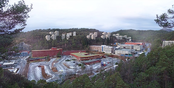 Illustrasjonsfoto er fra en mulighetsstudie gjort ved rullering av arealplan. Slik utbygging er ikke tillatt etter dagens reguleringsplan.