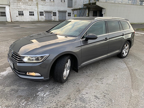 Volkswagen Passat 4 of 5