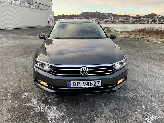 Volkswagen Passat 3 of 5