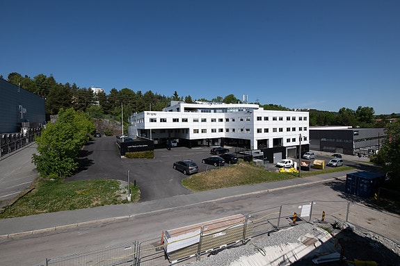 Hovedkontoret til Stingray er i Stålfjæra 26, med kort vei til tog, buss og t-bane.