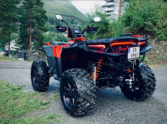 Polaris Sportsman XP 1000S 1 of 5