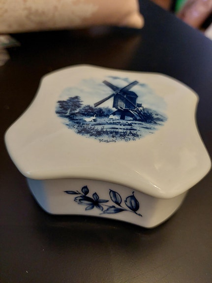 Product image 1 of 7