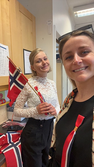 ikke bare barna som er klare for 17 mai feiring i barnehagen!