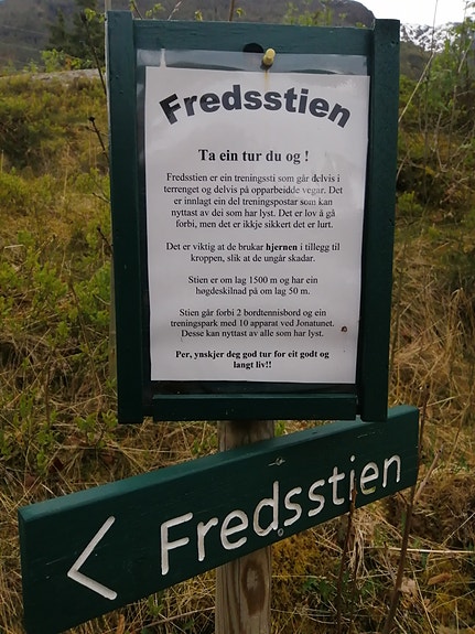 34 merkede turstier rett utenfor døren!