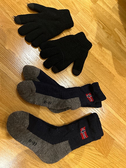 Product image 1 of 2