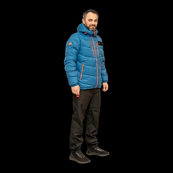 Monsen Passvik Cladsick down jacket Blue Saphlre FINN