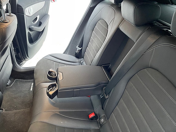 Mercedes-Benz EQC-Klasse 24 of 29