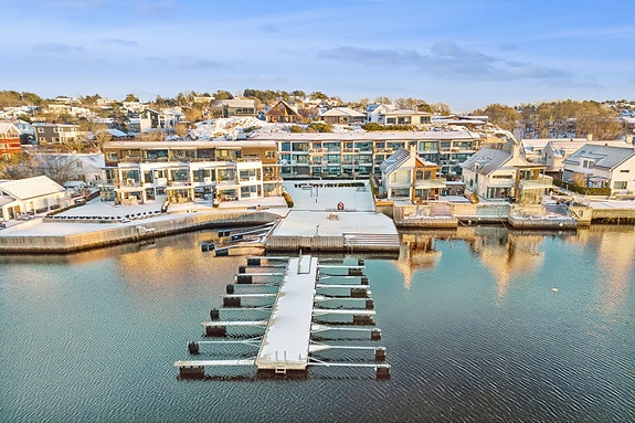Velkommen til trivelige Rekkevik Brygge
