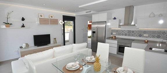 En megler med gode referanser - SPANIA1.no