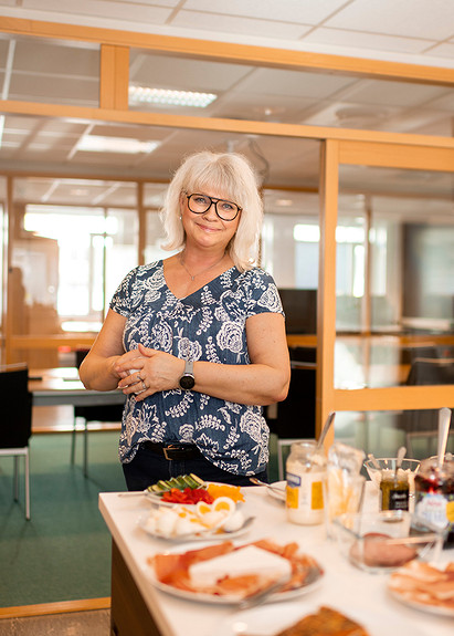 Vår favoritt-Zolver: Karin. Hun disker opp med de beste salater, omelett og alskens pålegg. Og på fredager finner hun fram ... Nugatti. <3