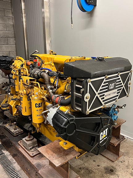 CATERPILLAR  C18 ACERT  MARINE