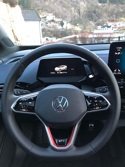 Volkswagen ID.5 GTX 9 of 10