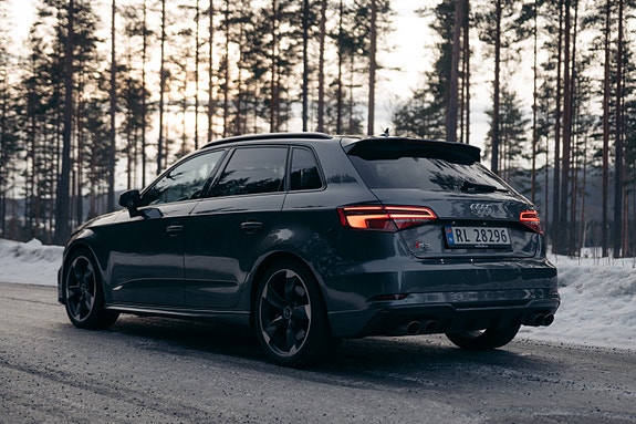 Audi S3 2 of 30