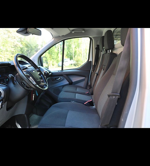 Ford Transit Custom 12 of 25
