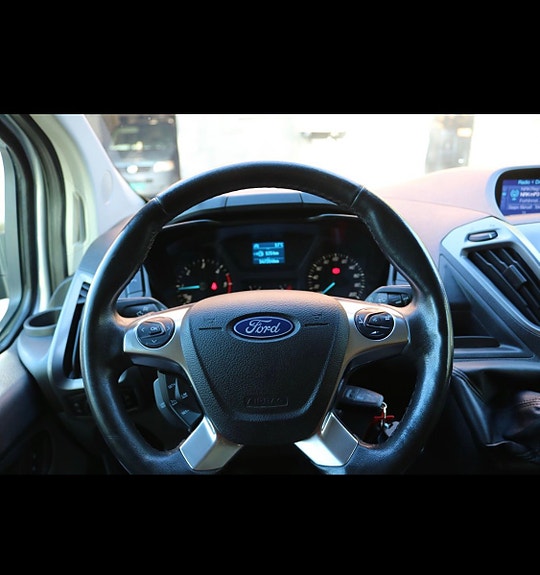 Ford Transit Custom 21 of 25