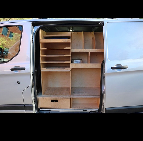 Ford Transit Custom 11 of 25
