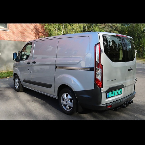 Ford Transit Custom 7 of 25