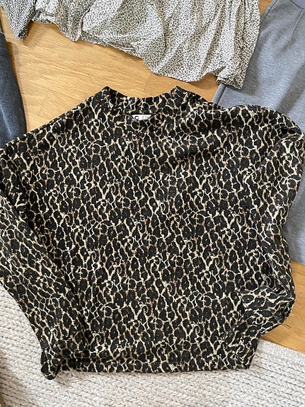 Product image 1 of 10