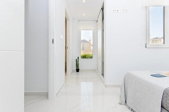 Soverom 2 med eget bad