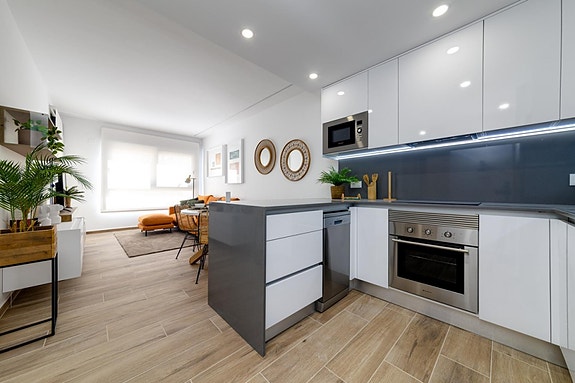 En megler med gode referanser - SPANIA1.no