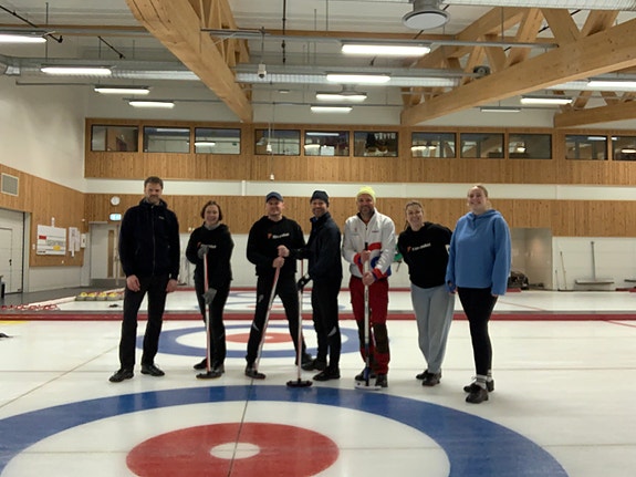 Gøy med curling!