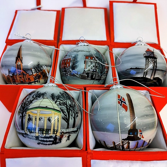 Product image 1 of 4