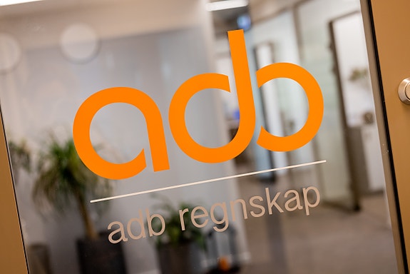 Adb Regnskap AS - hovedkontor Asker logo