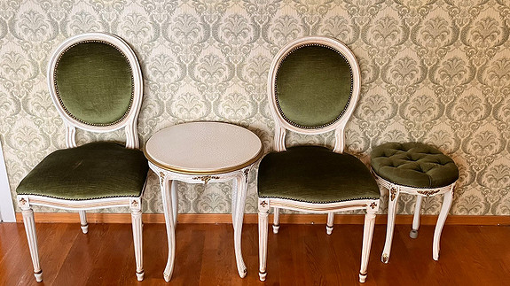 Dom generation digtere Gustavianske møbler - stoler, bord og puff | FINN torget