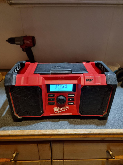 Milwaukee M18 DAB radio | FINN torget