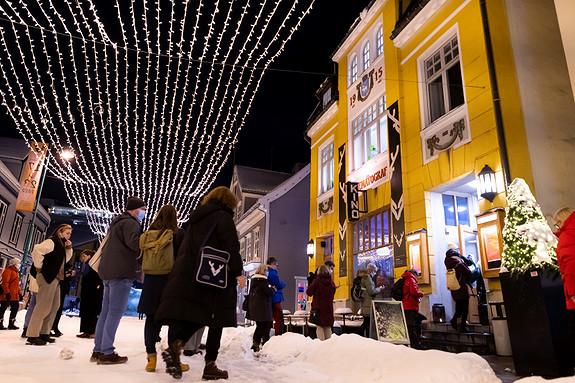 Det er daglige filmvisninger på Verdensteatret og mye aktivitet året rundt, spesielt under filmfestivalen i januar. Foto: Mats Gangvik