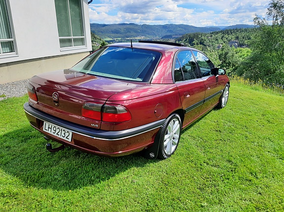 Opel Omega 26 of 30
