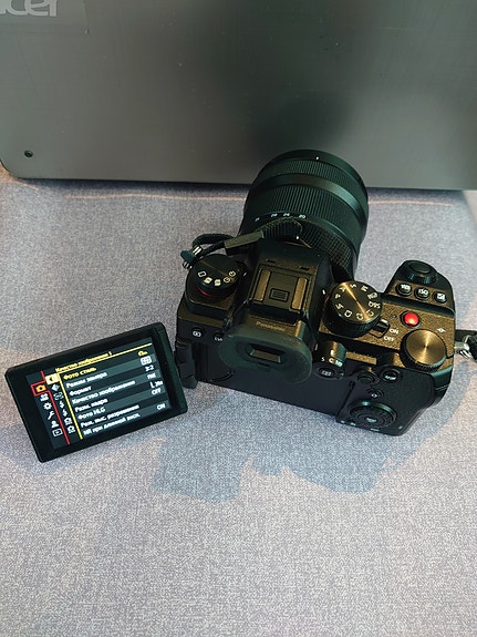 Product image 1 of 3