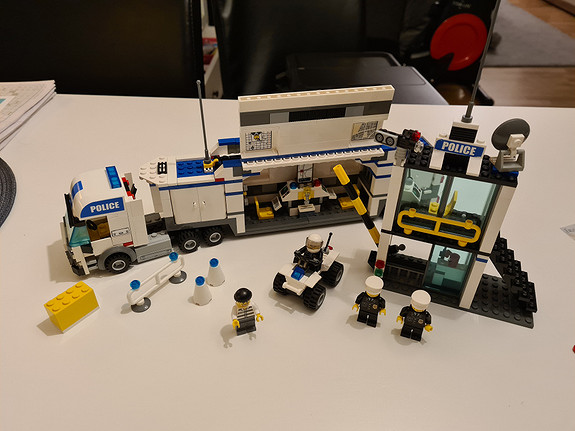 Lego Politi | FINN torget