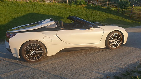 BMW i8 5 of 5