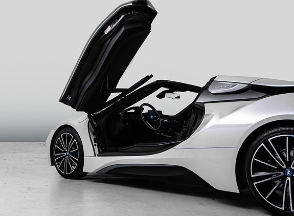 BMW i8 9 of 30