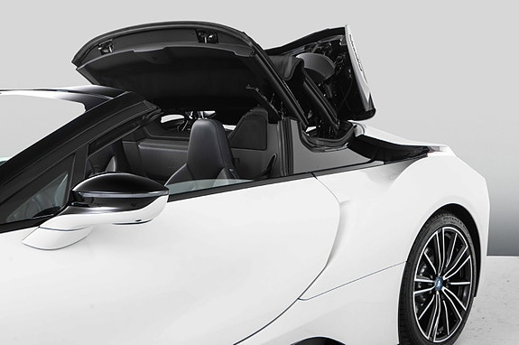 BMW i8 15 of 30