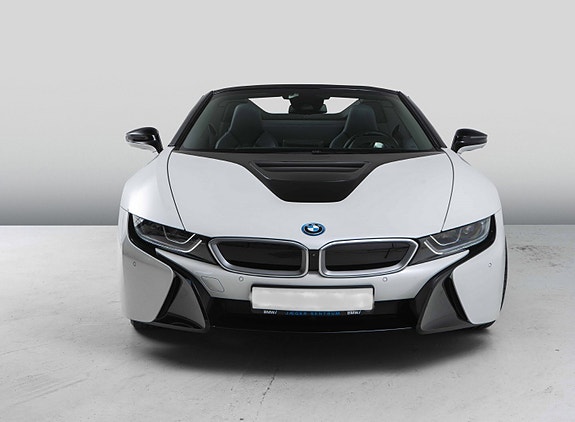 BMW i8 12 of 30